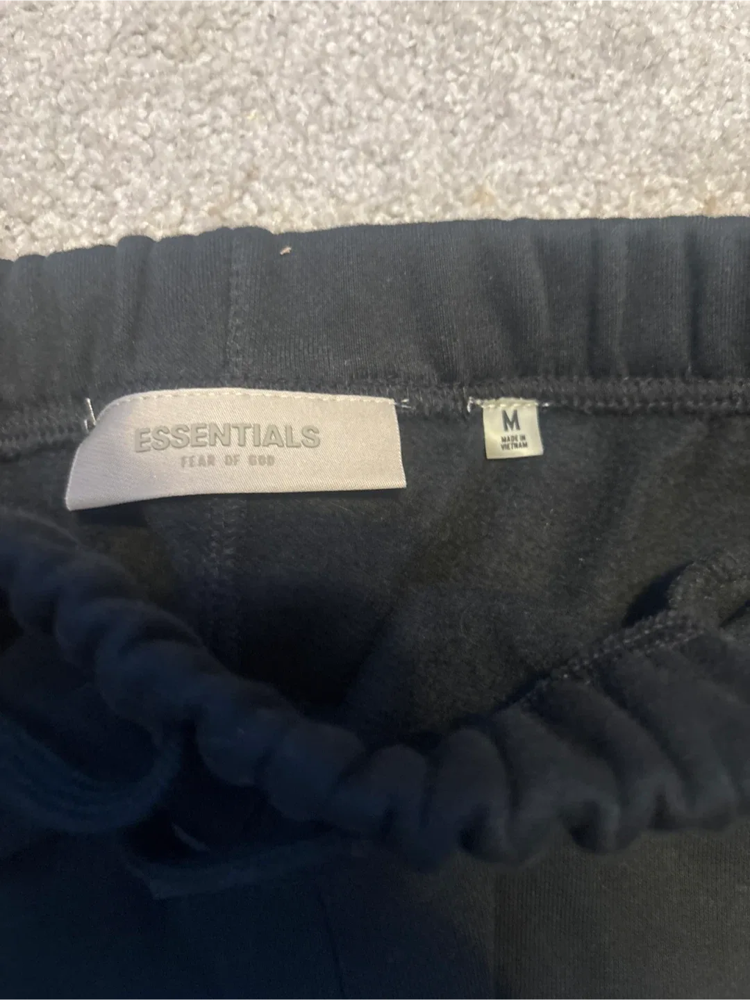 Essentials Fear of God Black Sweatpants - Size M image indicator(3)
