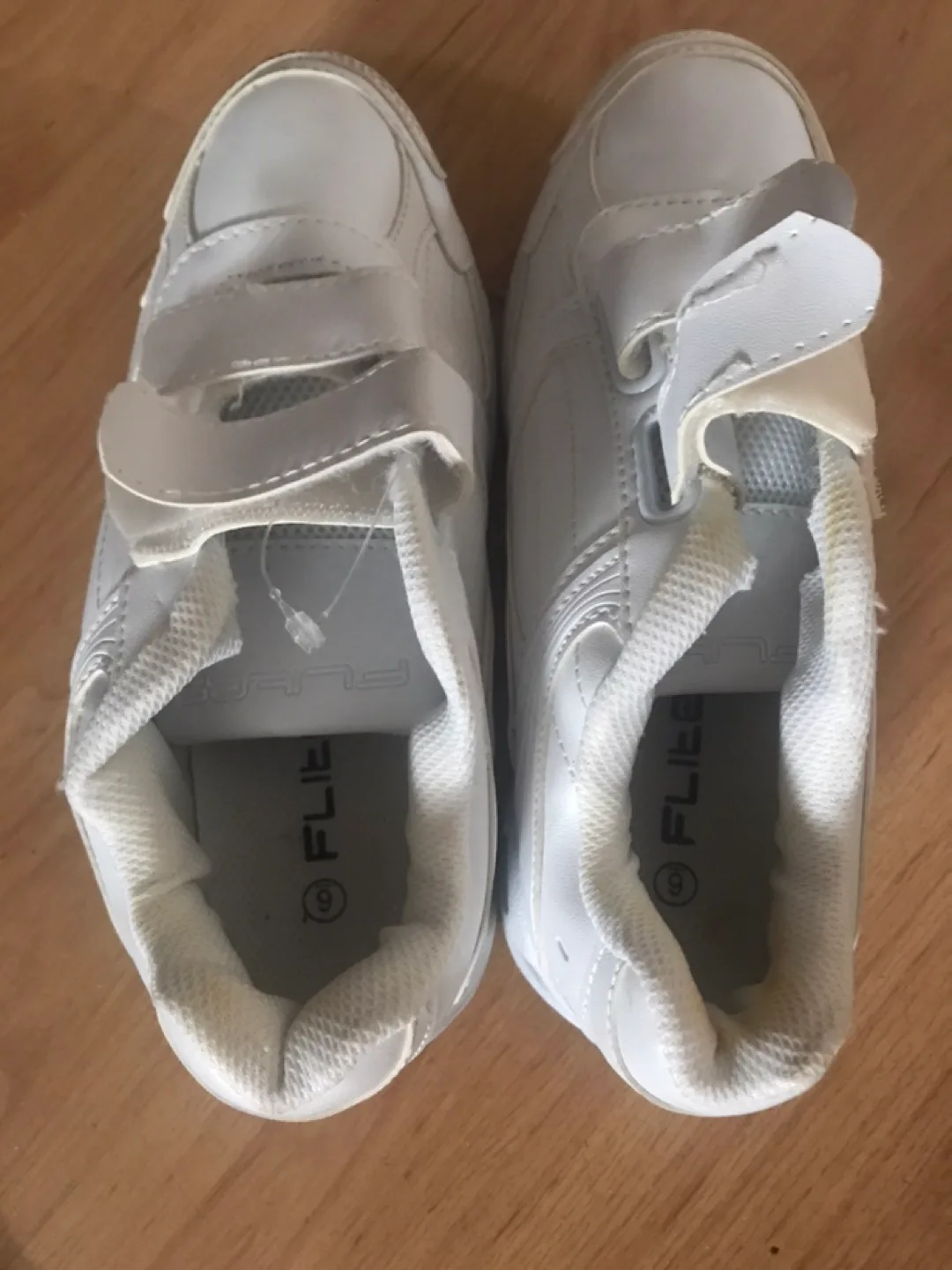 FLIIB White Sneakers Size 9