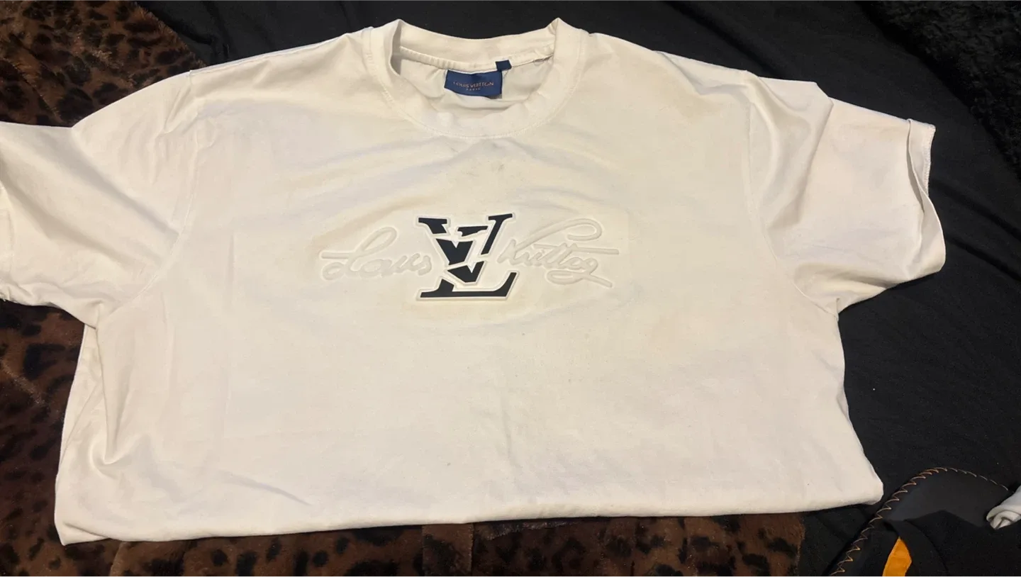 Louis Vuitton White T-Shirt - Size XXL image indicator(2)