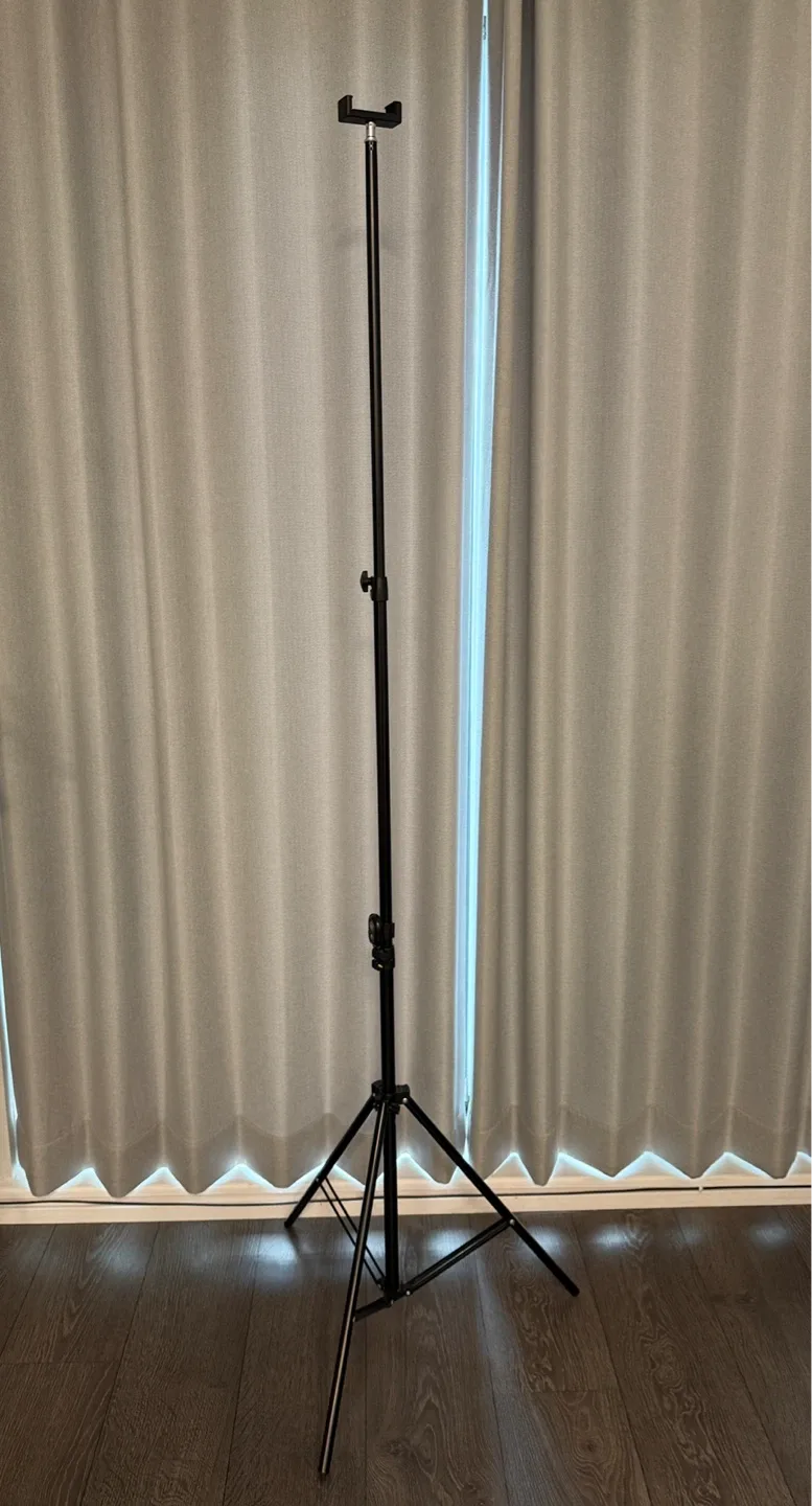 Adjustable Phone Tripod Stand - Black image indicator(2)