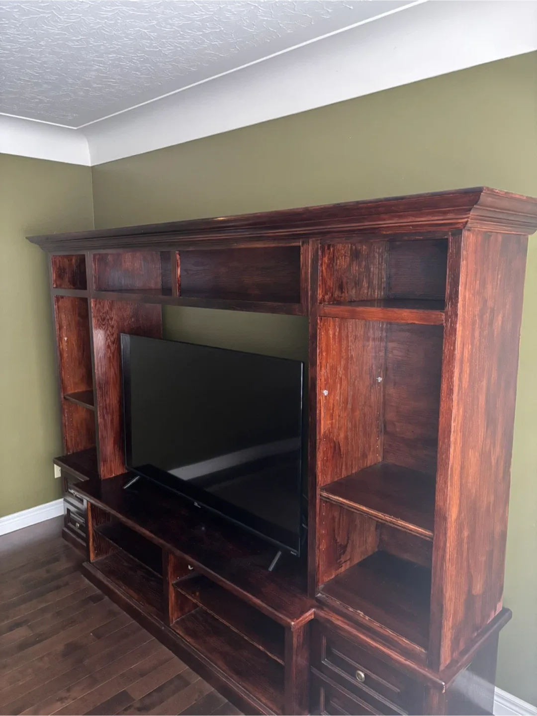 Large Wooden Oak Entertainment Unit image indicator(2)