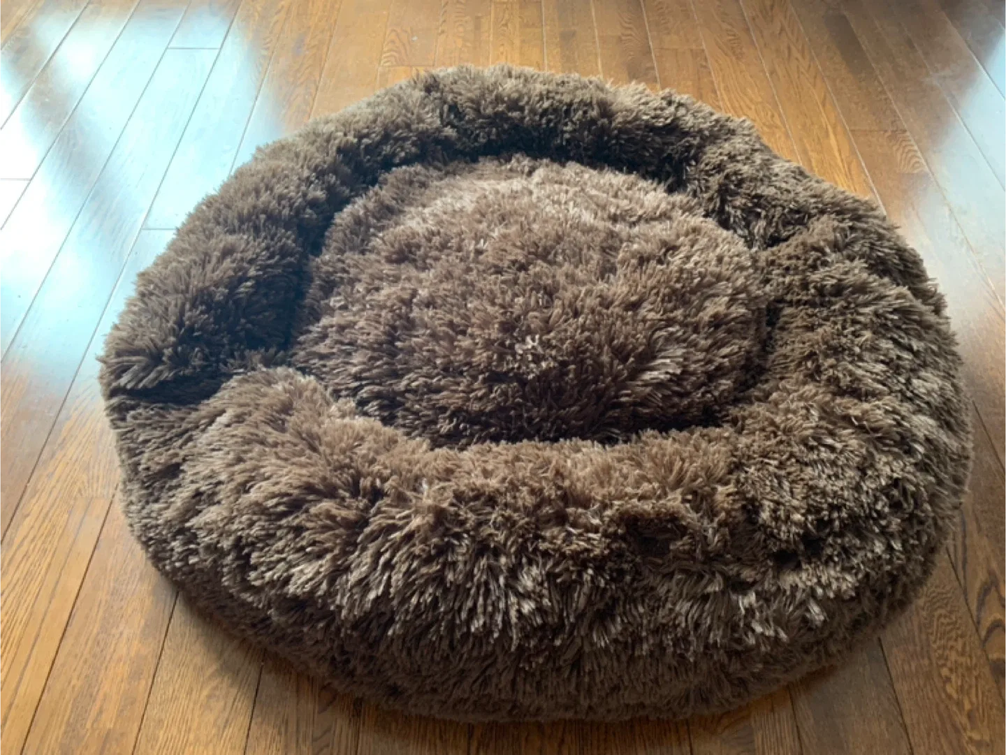 Brand new Large Fluffy Donut Pet Bed image indicator(2)