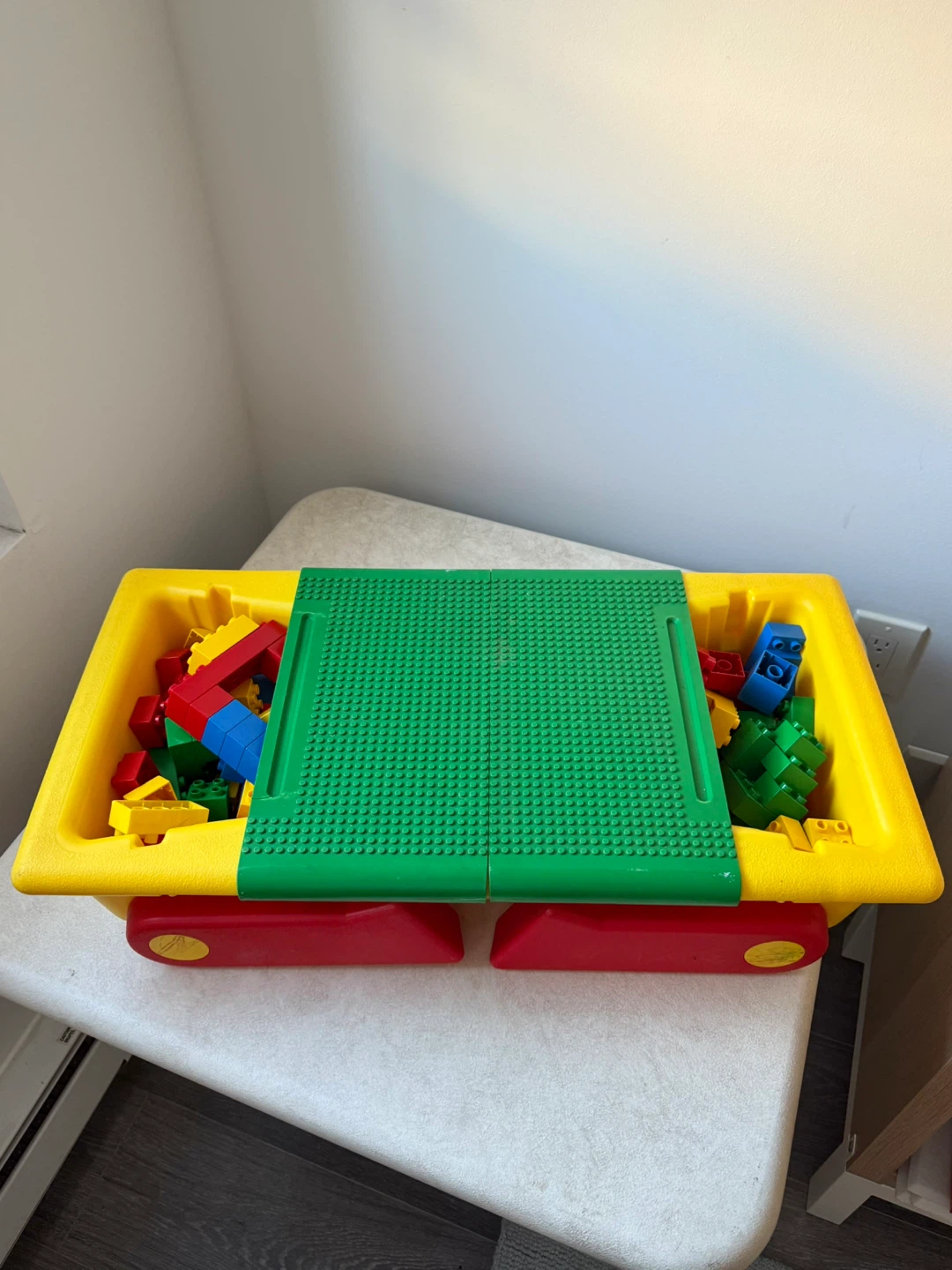 LEGO Activity Table - Yellow, Green & Red - photo 2