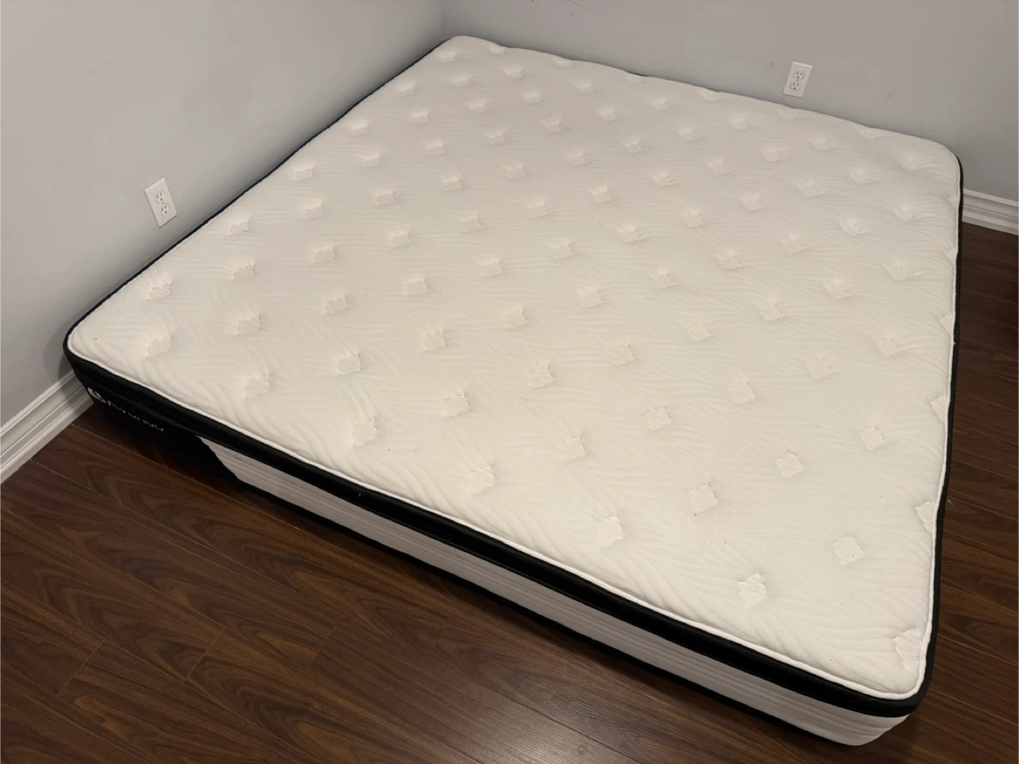 Avenco Mattress - King Size - photo 2