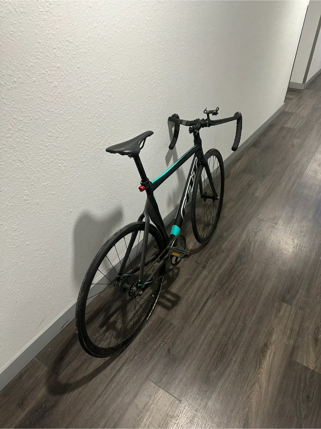 Felt TK3 Track Bike - Black/Teal image indicator(2)