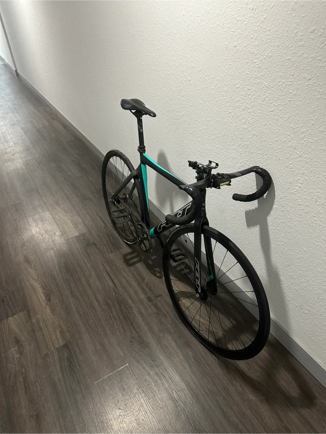 Felt TK3 Track Bike - Black/Teal image indicator(3)