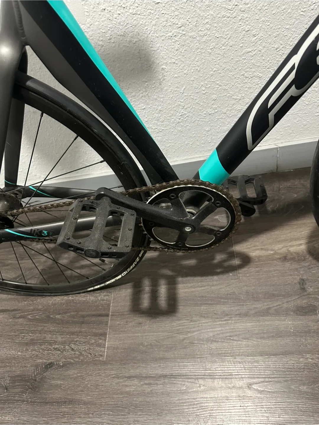 Felt TK3 Track Bike - Black/Teal image indicator(6)