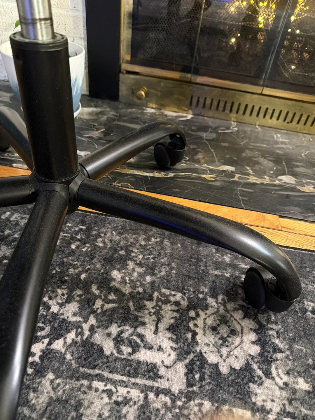 Black Office Chair image indicator(5)