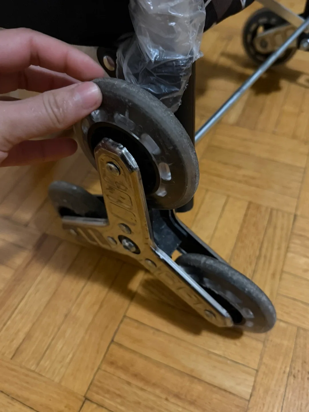 Shopping Cart Trolley - Plaid Pattern image indicator(5)