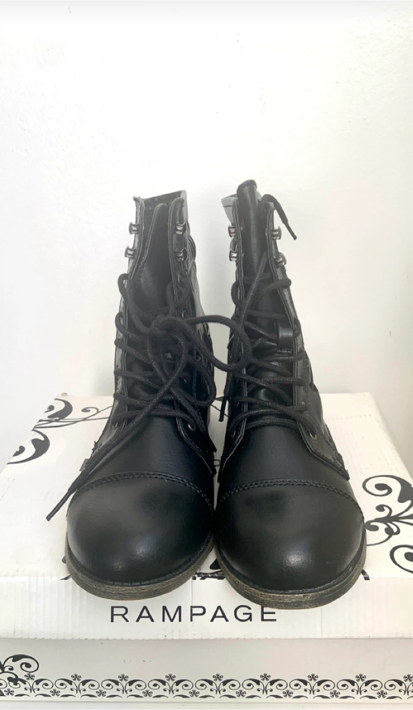 BRAND NEW Rampage Black Lace-Up Combat Boots - photo 4