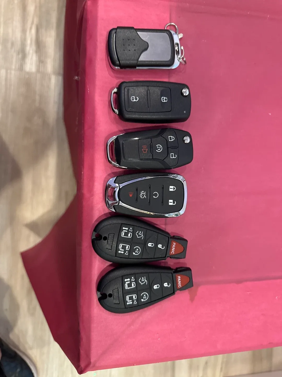 Car/Truck Key Fobs and Remotes