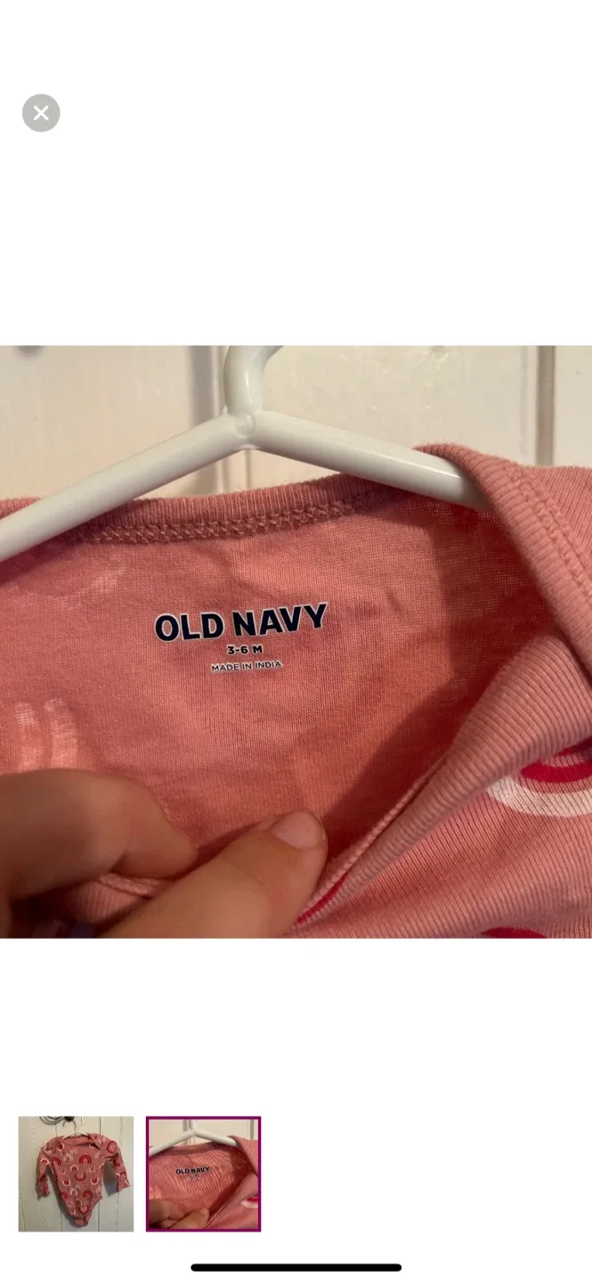 Old Navy Baby Bodysuit 2-6M image indicator(2)