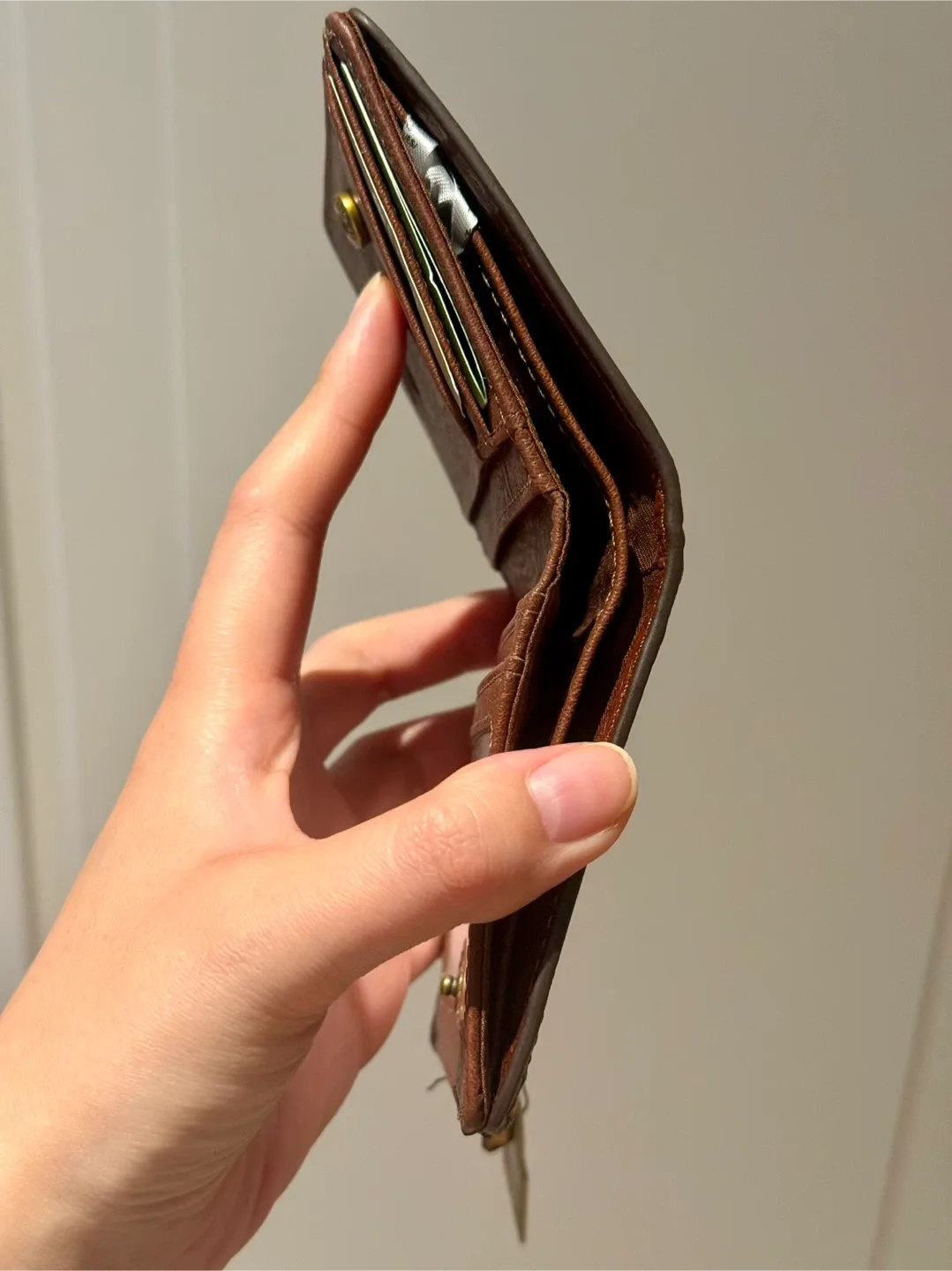 New With Tag! Fossil Leather Wallet image indicator(5)