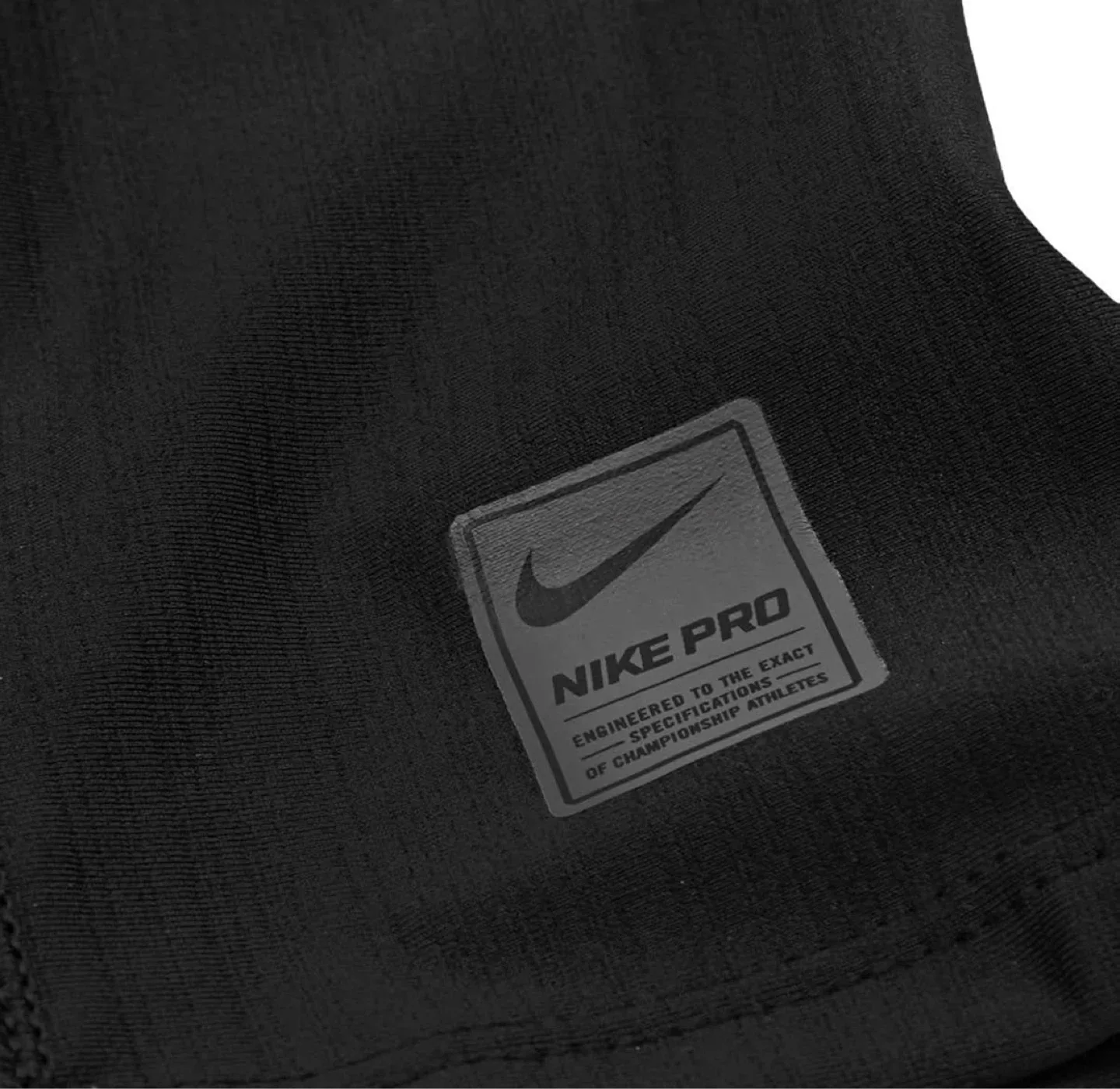 Nike Pro Hyperwarm Hood - Black image indicator(4)