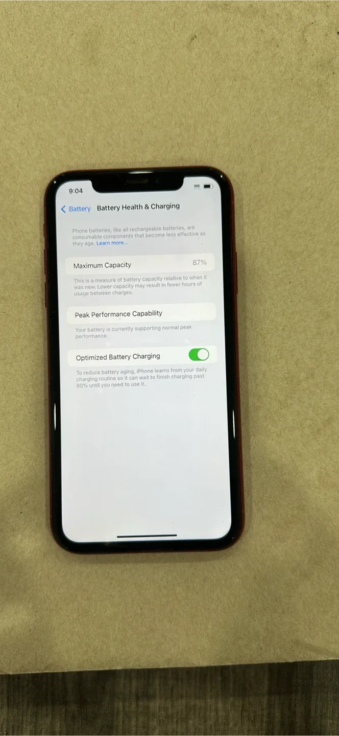 iPhone XR (PRODUCT) RED 128GB image indicator(2)