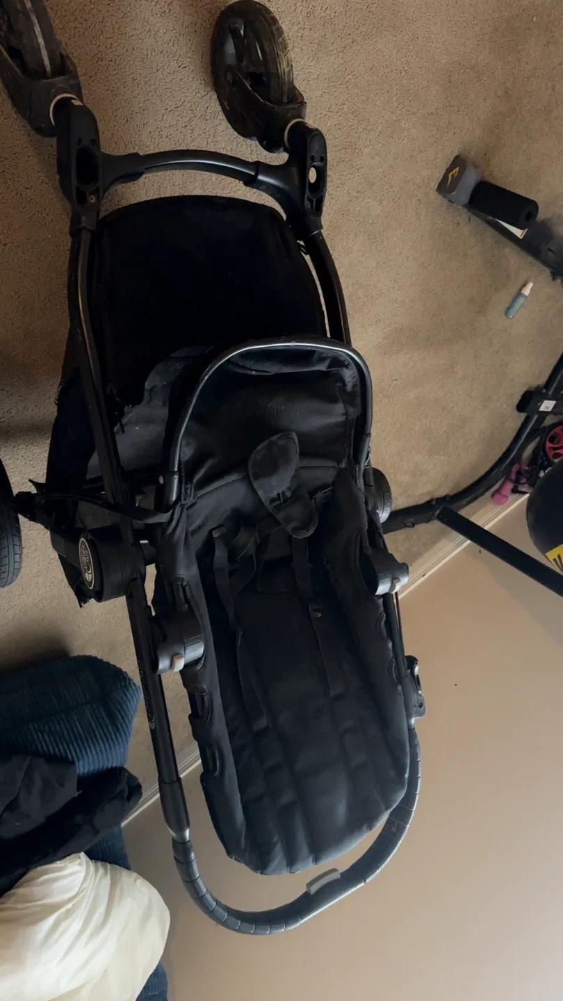 City Select Stroller - Black image indicator(3)