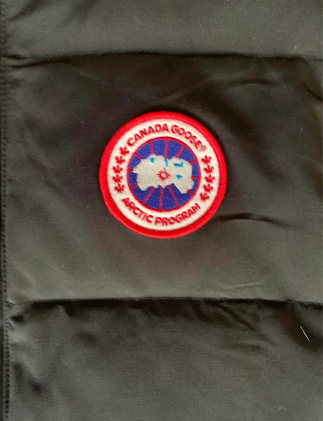 Canada Goose Black Puffer Vest - Brand New! image indicator(3)
