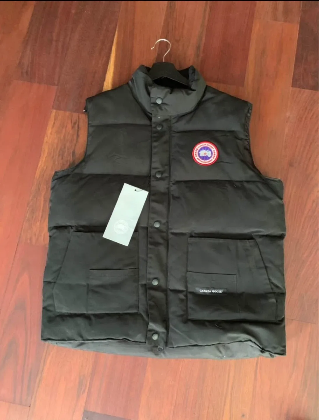 Canada Goose Black Puffer Vest - Brand New! image indicator(2)
