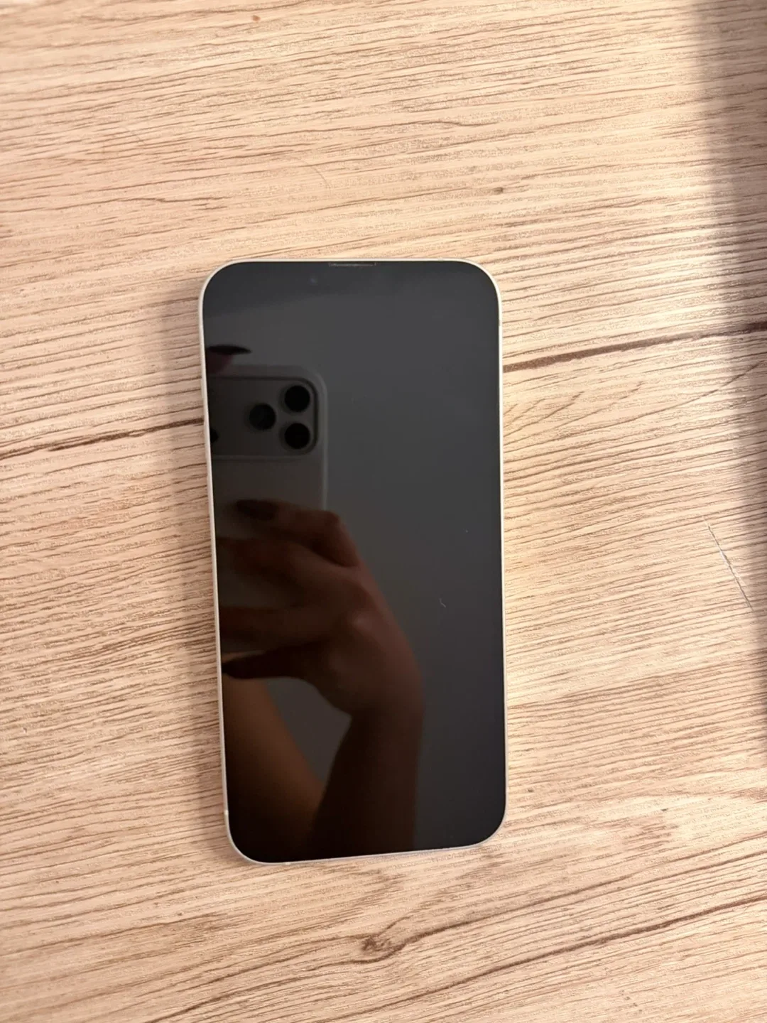 Apple iPhone 14 Plus  - White