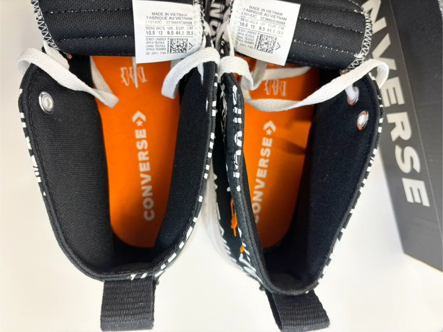 Converse Shoes New! Unisex Mens size 10.5 image indicator(4)