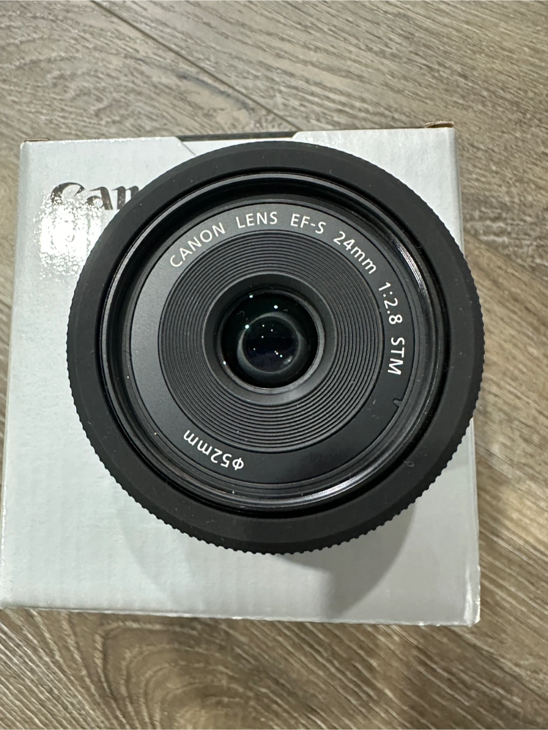 Canon EF-S 24mm f/2.8 STM Lens - Like New! - photo 5