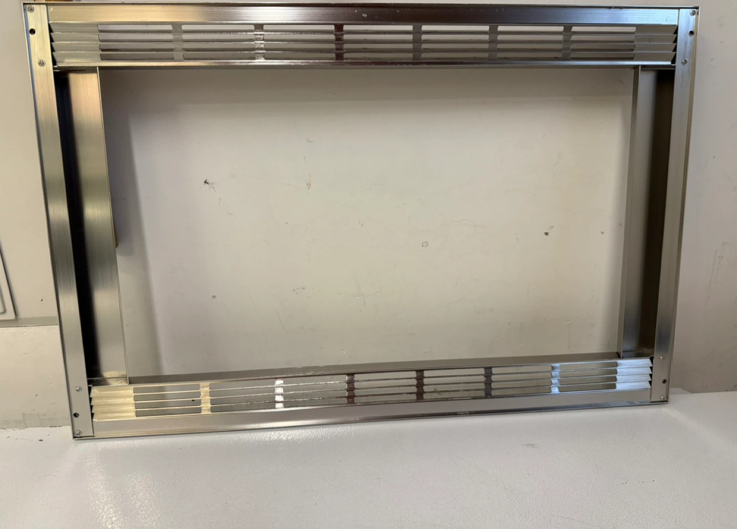 trim kit, stainless steel & turntable plate for a microwave