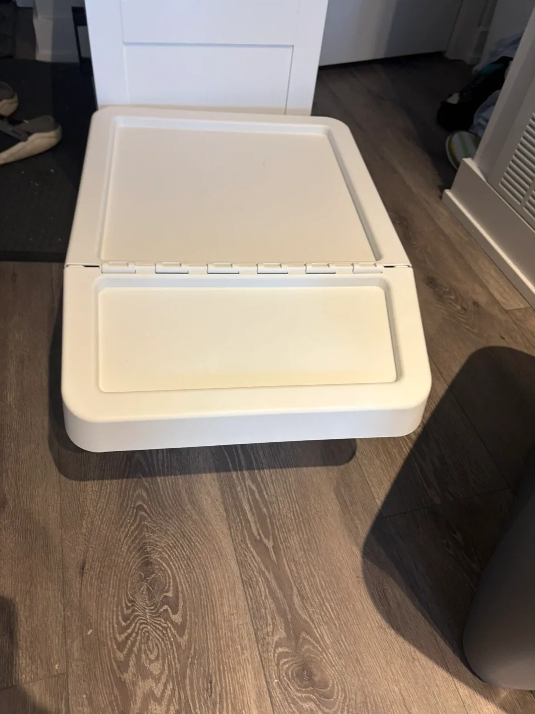 IKEA SORTERA Waste Sorting Bin with Lid, White image indicator(3)