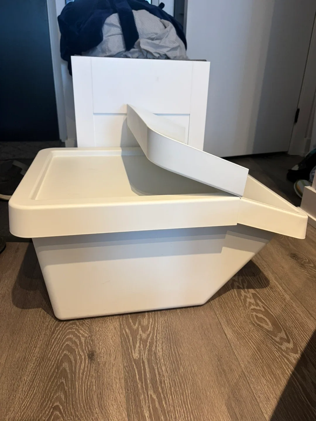 IKEA SORTERA Waste Sorting Bin with Lid, White image indicator(5)
