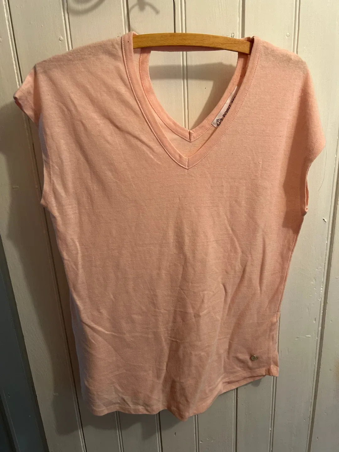 Point Zero Pink V-Neck T-Shirt - Size M