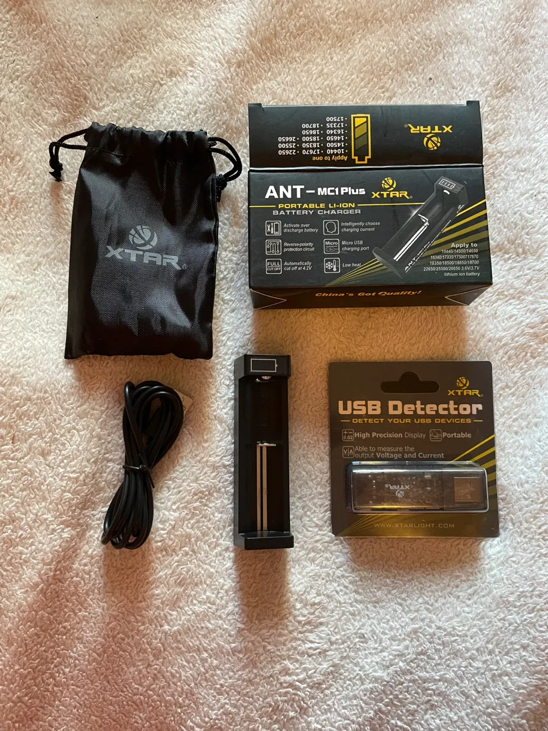 XTAR ANT-MC1 Plus Charger & USB Detector - New