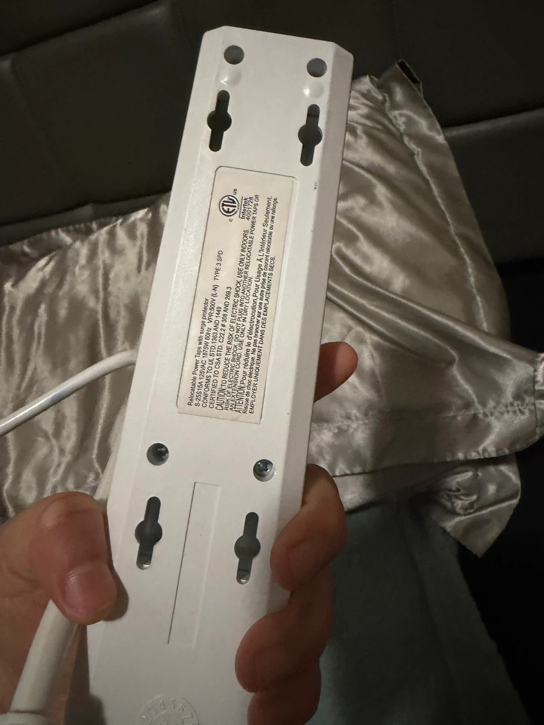 White Power Strip, 6 Outlets - photo 2