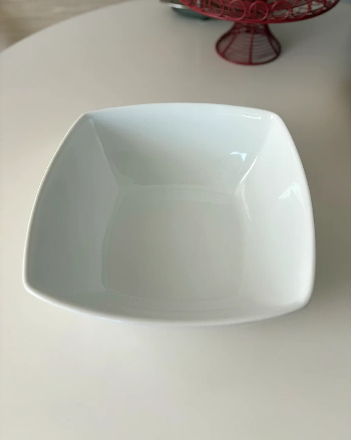 White Square Serving Bowl image indicator(2)