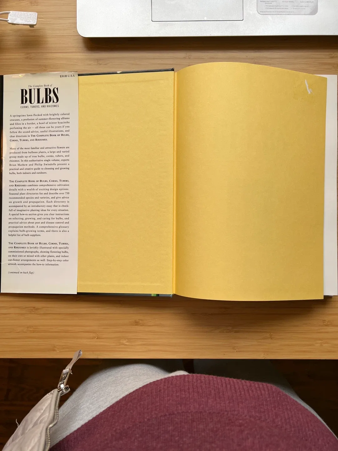 The Complete Book of Bulbs image indicator(2)