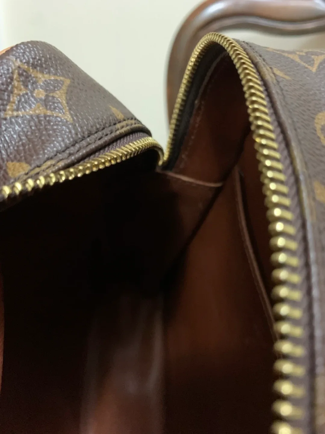 Authentic Louis Vuitton Danube Messenger Bag image indicator(4)