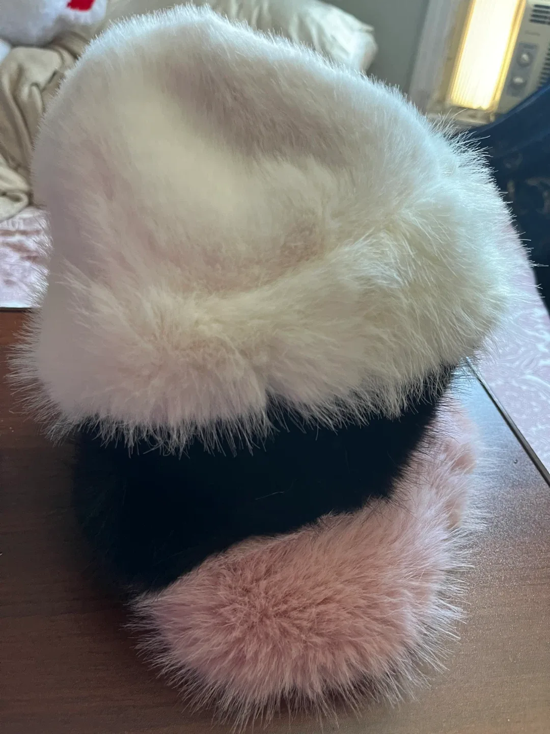 Faux Fur Bucket Hat image indicator(5)