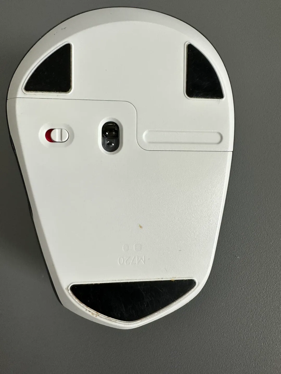 Logitech M720 Wireless Mouse image indicator(2)