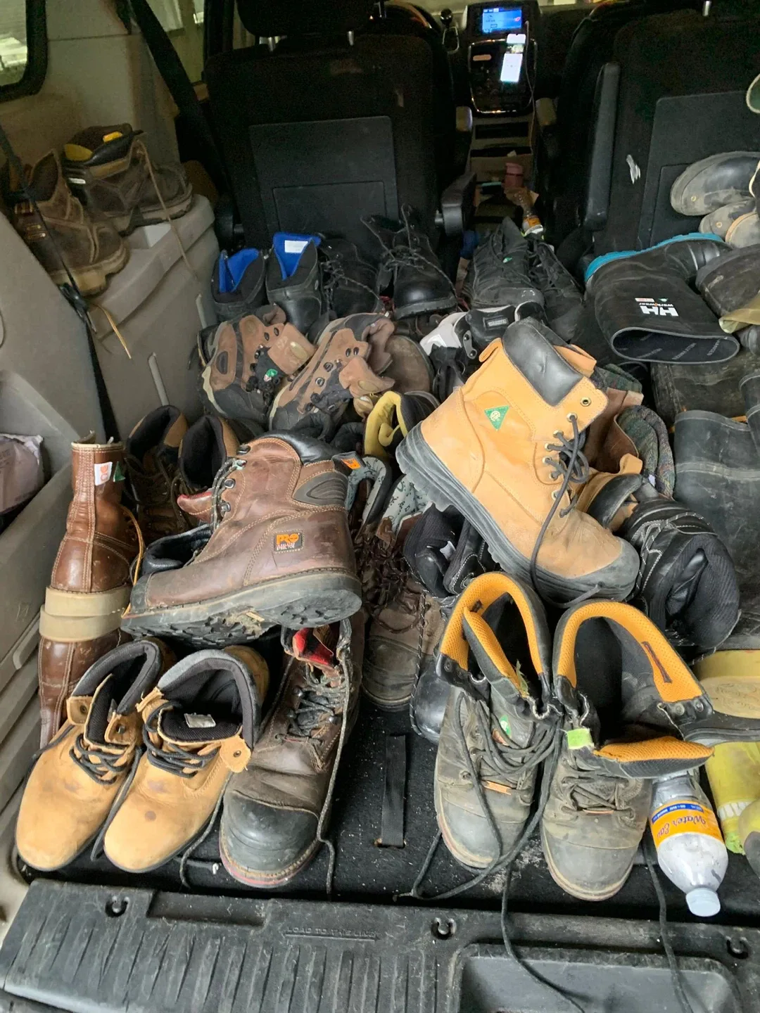 Safety Shoes image indicator(8)