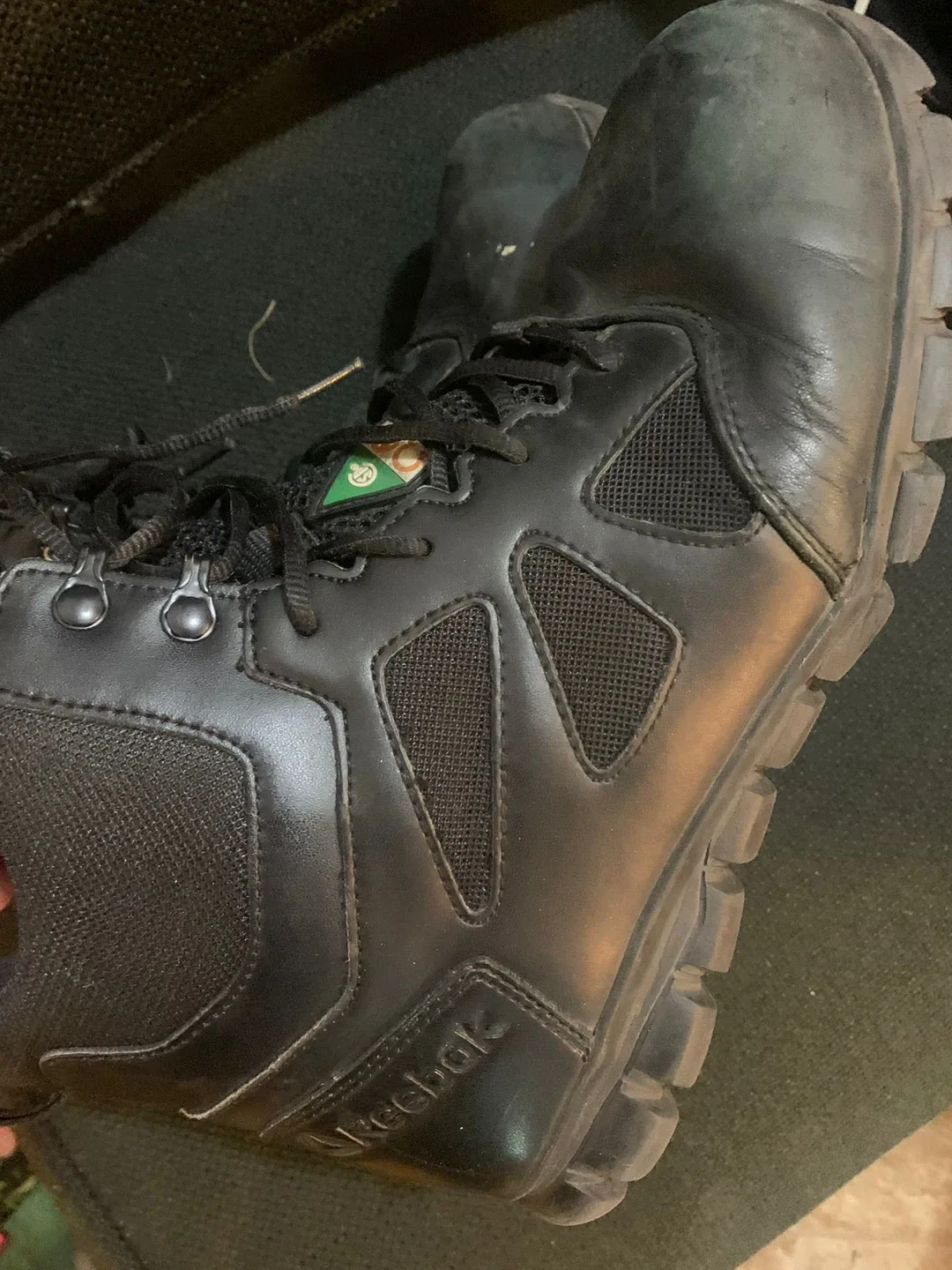 Safety Shoes image indicator(9)