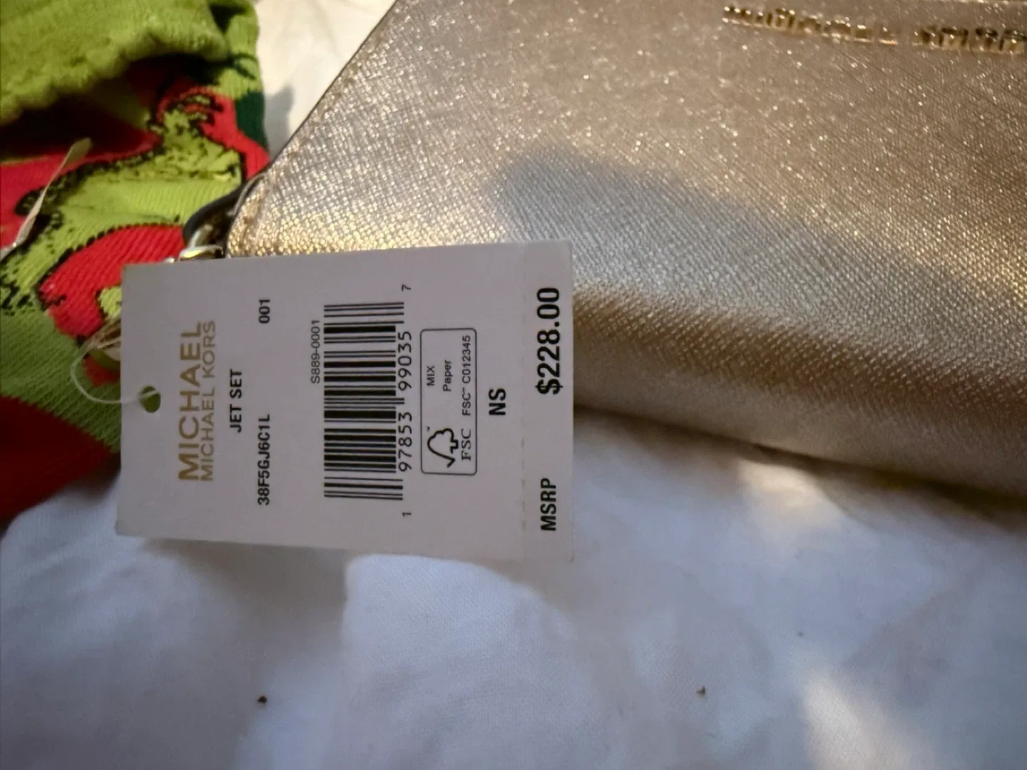 Michael Kors Jet Set Wallet - Gold image indicator(3)