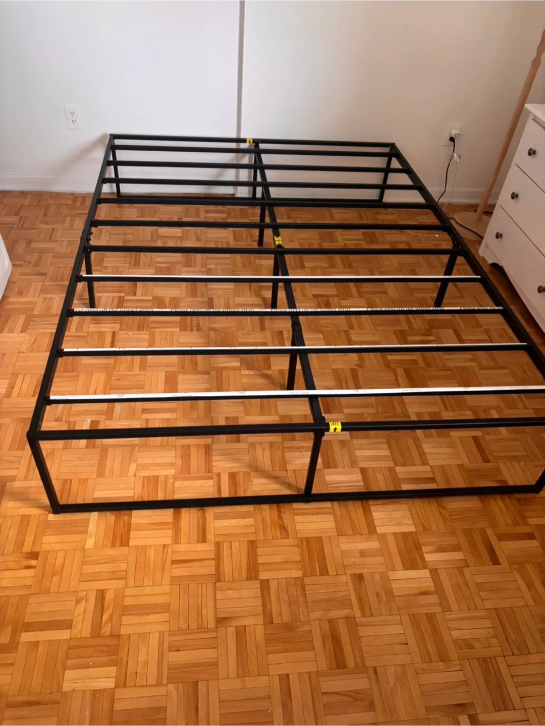 Metal Bed Frame - Queen Size & Floorlamp image indicator(2)