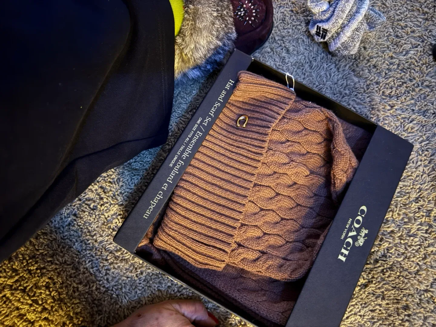 New Coach Hat & Gloves Set image indicator(6)