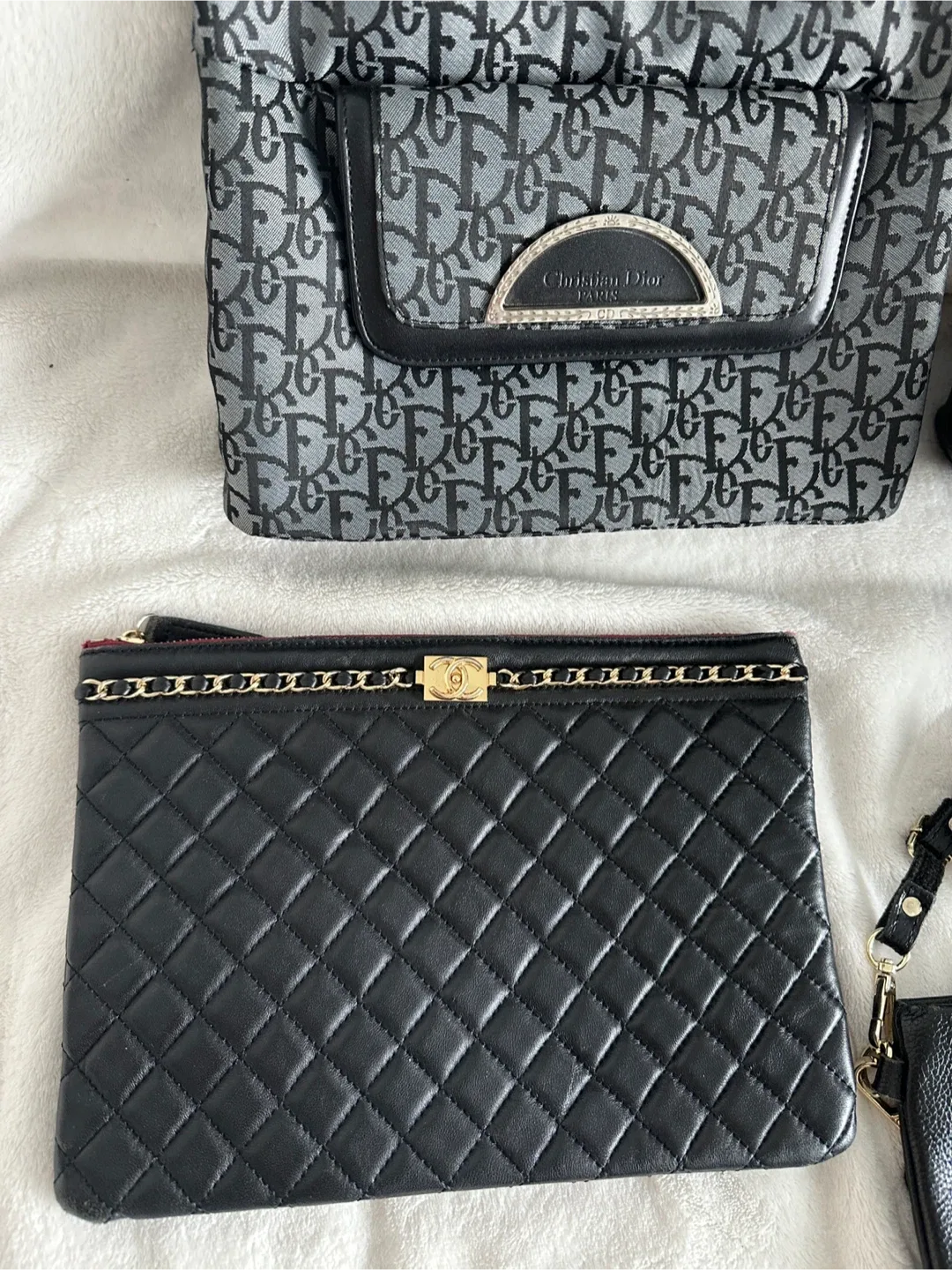 Prada & Gucci Bags image indicator(2)