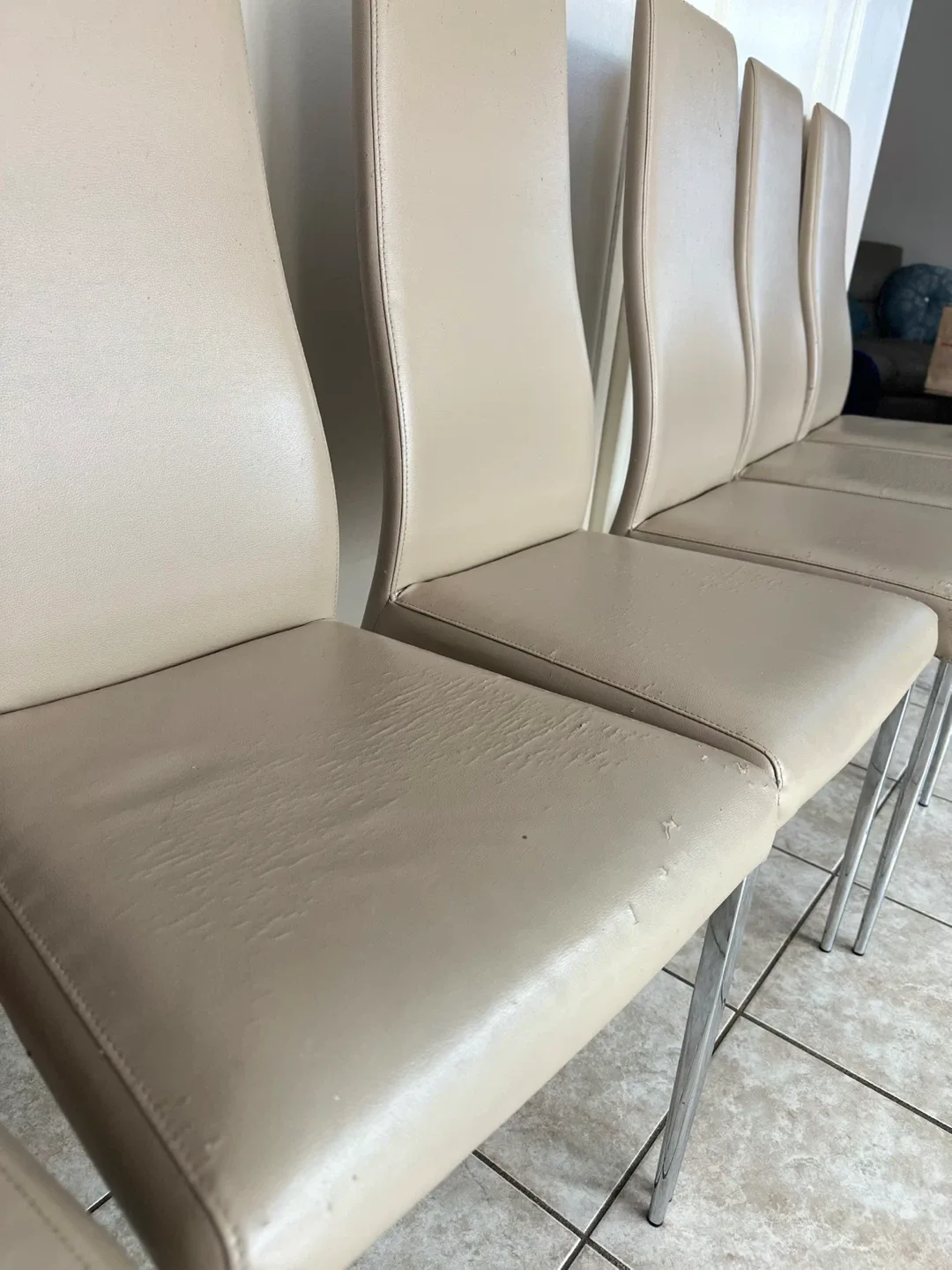 Glass Dining Table with 6 Chairs - Modern Design image indicator(6)