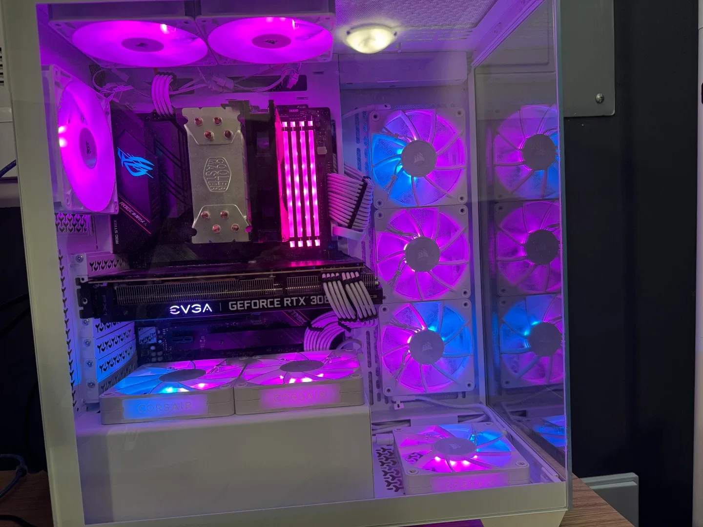 EVGA GeForce RTX 3080 XC3 Ultra GPU image indicator(3)