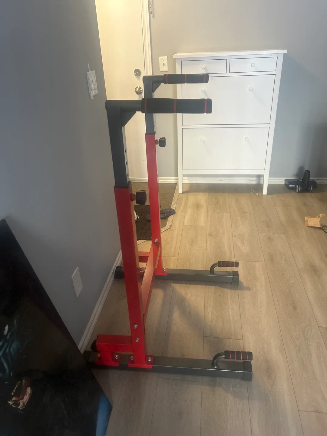 Pull-Up & Dip Station - Red & Black image indicator(2)