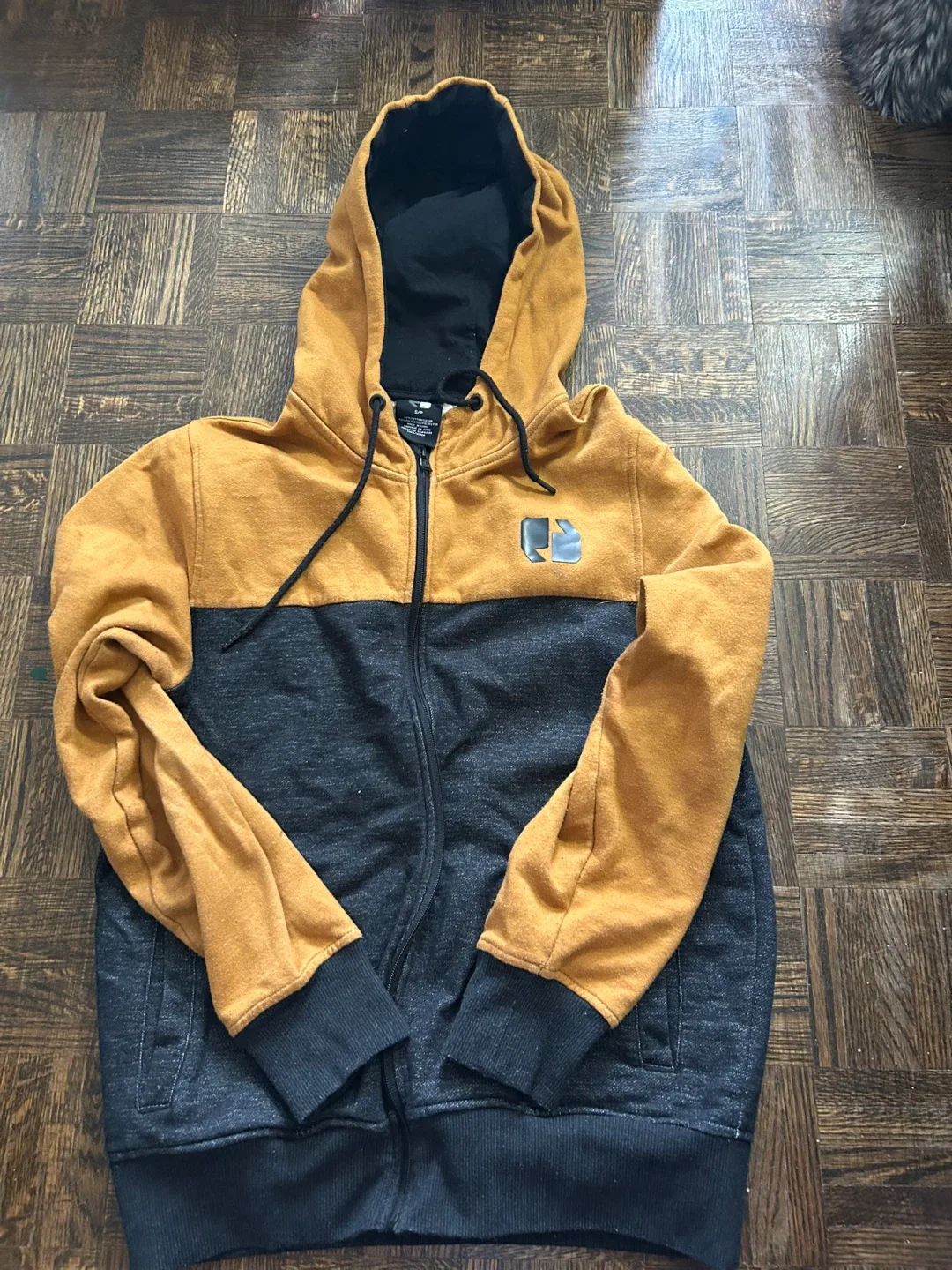 Men's Assorted Tank Tops & Jackets  #Cleanout