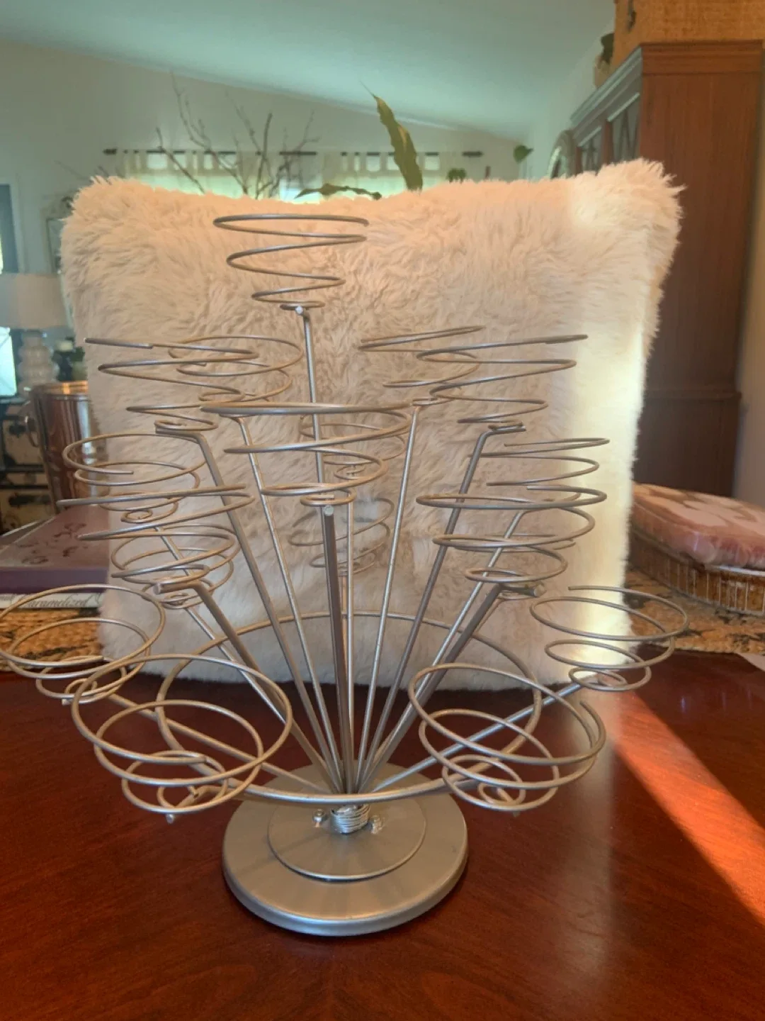 Three Tier Heavy  Metal Cupcake Tree Holder•Display image indicator(10)