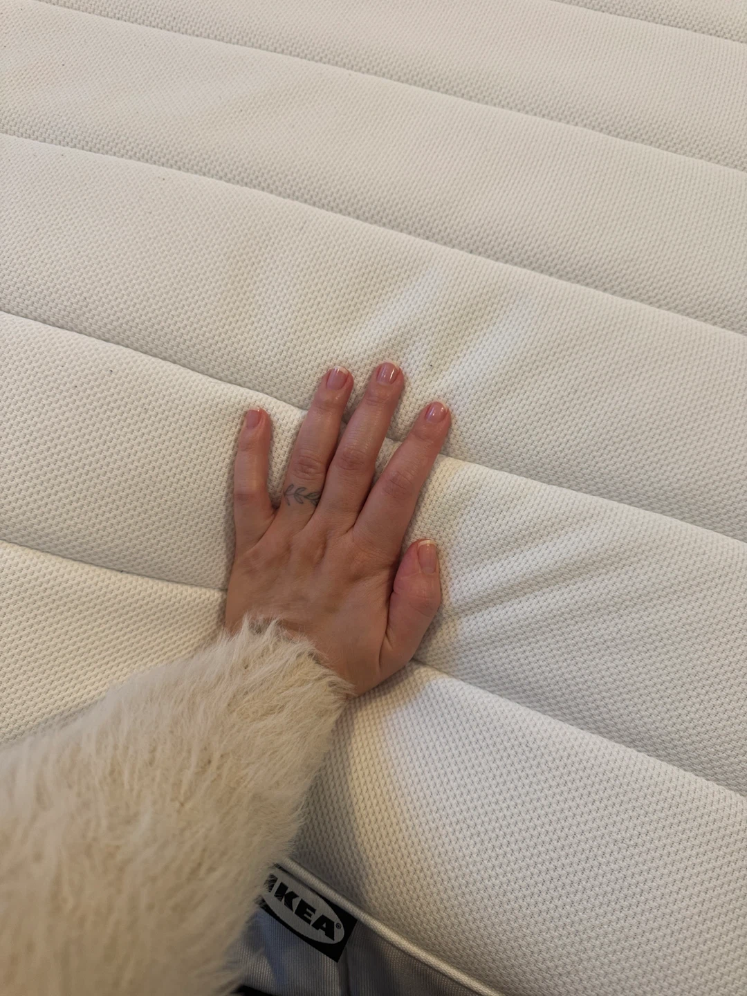 Used Queen Mattress - photo 4