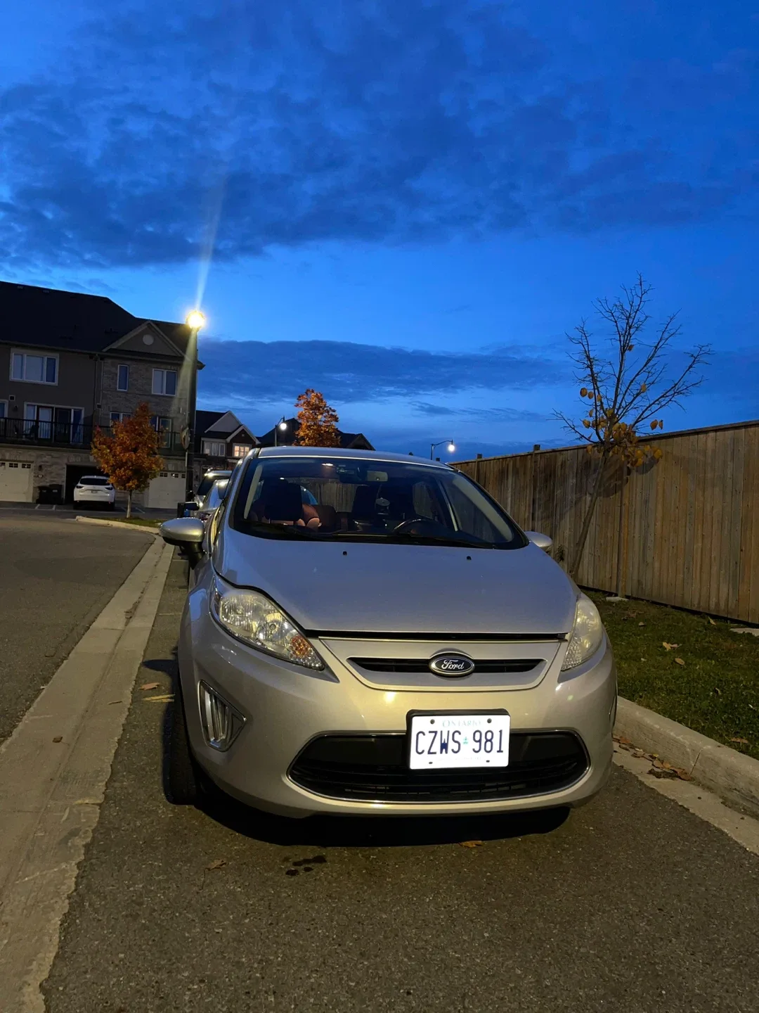 Silver Ford Fiesta Hatchback 2012 image indicator(7)