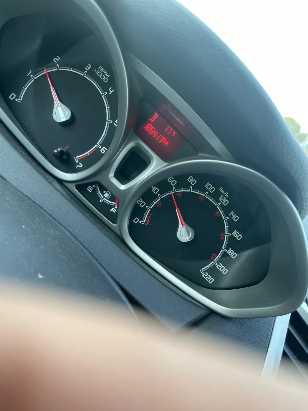 Silver Ford Fiesta Hatchback 2012 image indicator(9)